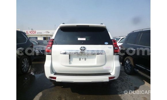 Nunua Imported Toyota Prado Nyeupe Gari ndani ya Import - Dubai nchini Arusha Nunua Imported Toyota Prado Nyeupe Gari ndani ya Import - Dubai nchini Arusha