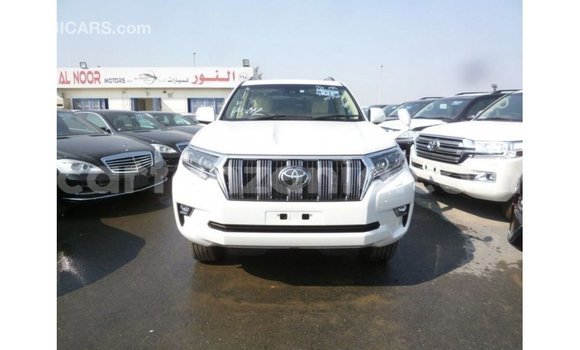 Nunua Imported Toyota Prado Nyeupe Gari ndani ya Import - Dubai nchini Arusha Nunua Imported Toyota Prado Nyeupe Gari ndani ya Import - Dubai nchini Arusha