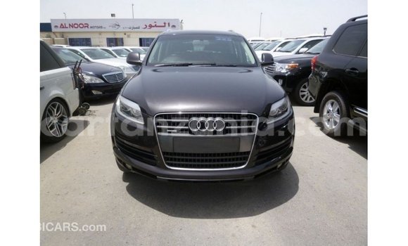 Nunua Imported Audi Q7 Nyeusi Gari ndani ya Import - Dubai nchini Arusha Nunua Imported Audi Q7 Nyeusi Gari ndani ya Import - Dubai nchini Arusha