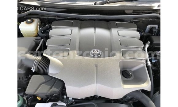 Buy Import Toyota Land Cruiser Black Car in Import - Dubai in Arusha Buy Import Toyota Land Cruiser Black Car in Import - Dubai in Arusha