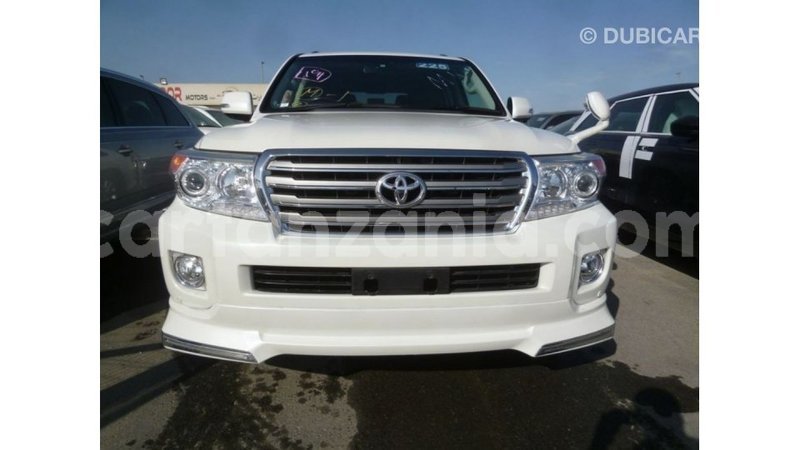 Big with watermark toyota land cruiser arusha import dubai 8701