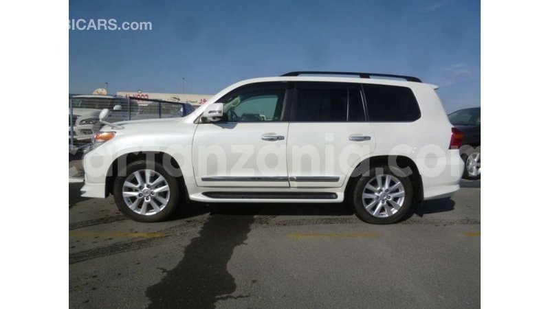 Big with watermark toyota land cruiser arusha import dubai 8701