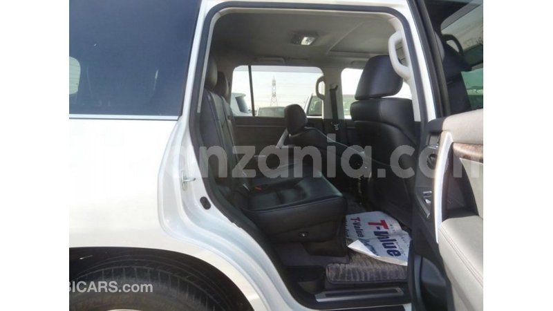 Big with watermark toyota land cruiser arusha import dubai 8701