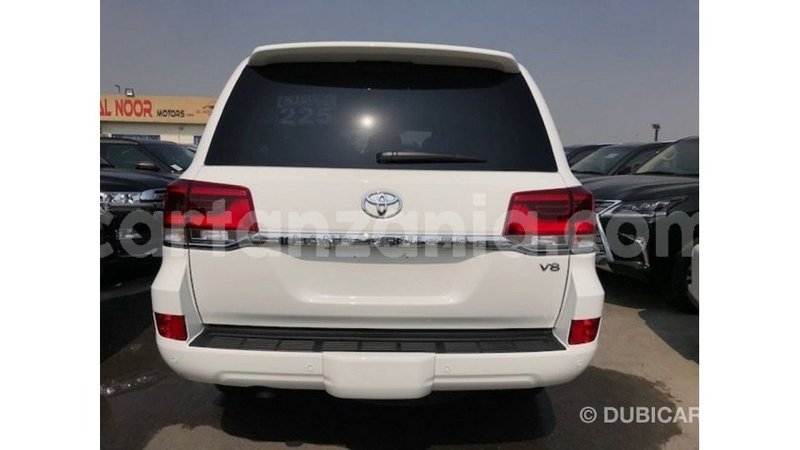 Big with watermark toyota land cruiser arusha import dubai 8702