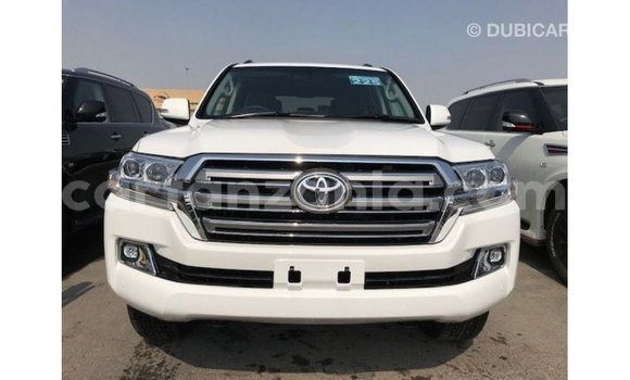 Buy Import Toyota Land Cruiser White Car in Import - Dubai in Arusha Buy Import Toyota Land Cruiser White Car in Import - Dubai in Arusha