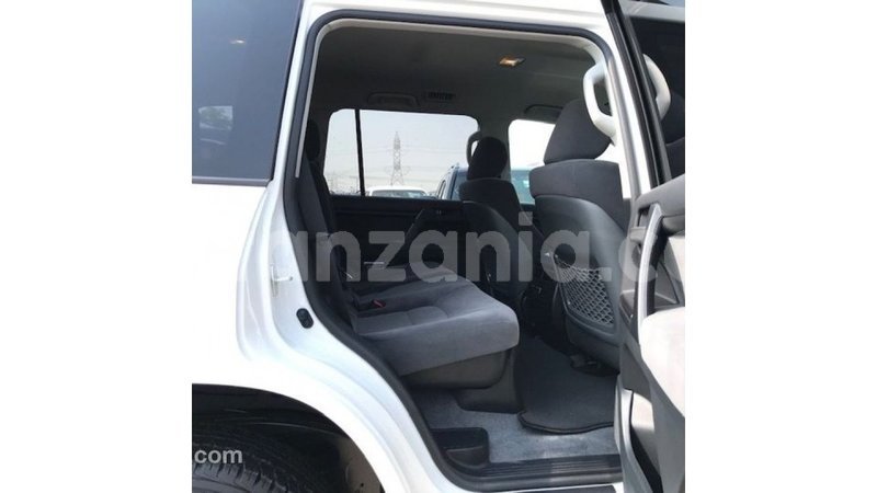 Big with watermark toyota land cruiser arusha import dubai 8702