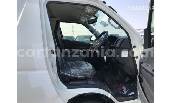 Buy Import Toyota Hiace White Car in Import - Dubai in Arusha Buy Import Toyota Hiace White Car in Import - Dubai in Arusha