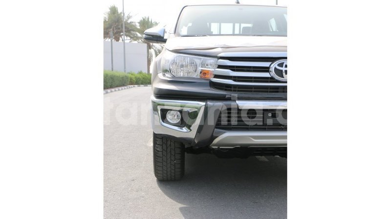 Big with watermark toyota hilux arusha import dubai 8704