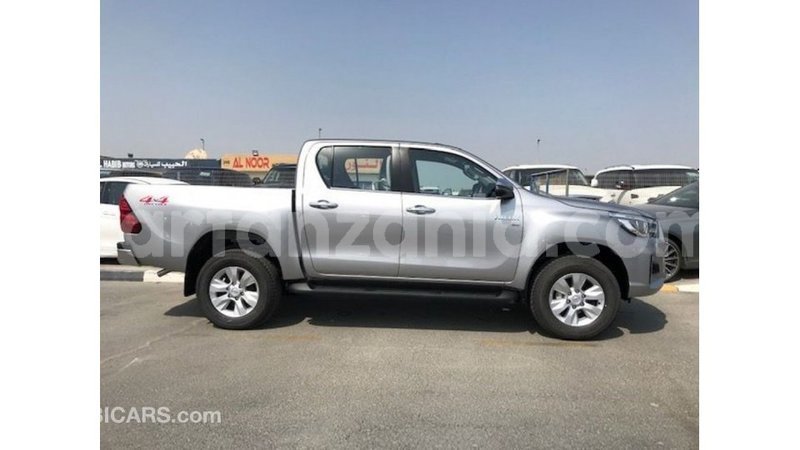 Big with watermark toyota hilux arusha import dubai 8705