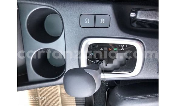 Nunua Imported Toyota Hilux Nyingine Gari ndani ya Import - Dubai nchini Arusha Nunua Imported Toyota Hilux Nyingine Gari ndani ya Import - Dubai nchini Arusha