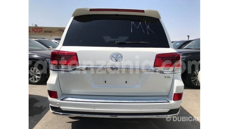 Big with watermark toyota land cruiser arusha import dubai 8706