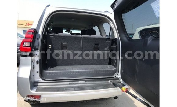 Nunua Imported Toyota Prado Nyingine Gari ndani ya Import - Dubai nchini Arusha Nunua Imported Toyota Prado Nyingine Gari ndani ya Import - Dubai nchini Arusha