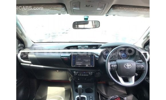Nunua Imported Toyota Hilux Nyeusi Gari ndani ya Import - Dubai nchini Arusha Nunua Imported Toyota Hilux Nyeusi Gari ndani ya Import - Dubai nchini Arusha