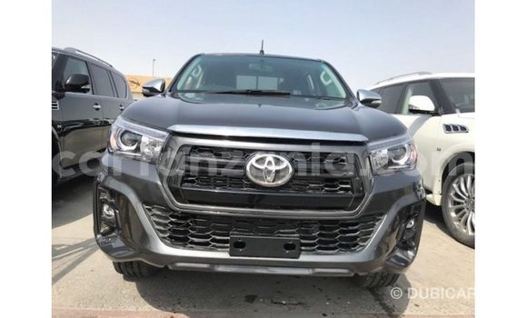 Nunua Imported Toyota Hilux Nyeusi Gari ndani ya Import - Dubai nchini Arusha Nunua Imported Toyota Hilux Nyeusi Gari ndani ya Import - Dubai nchini Arusha