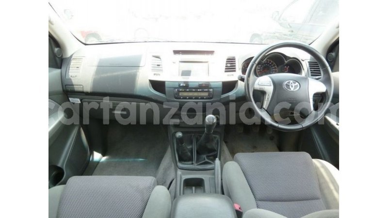 Big with watermark toyota hilux arusha import dubai 8712