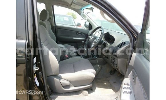 Buy Import Toyota Hilux Black Car in Import - Dubai in Arusha Buy Import Toyota Hilux Black Car in Import - Dubai in Arusha