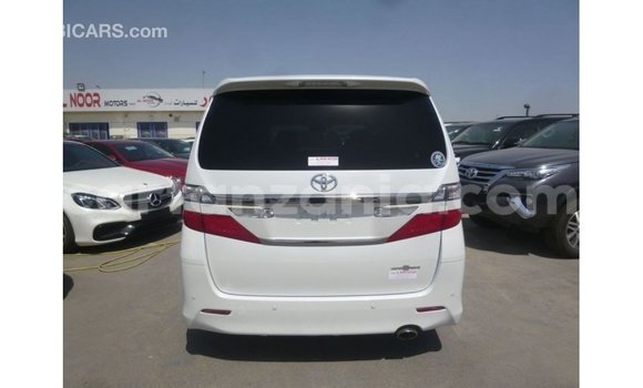 Nunua Imported Toyota Vellfire Nyeupe Gari ndani ya Import - Dubai nchini Arusha Nunua Imported Toyota Vellfire Nyeupe Gari ndani ya Import - Dubai nchini Arusha