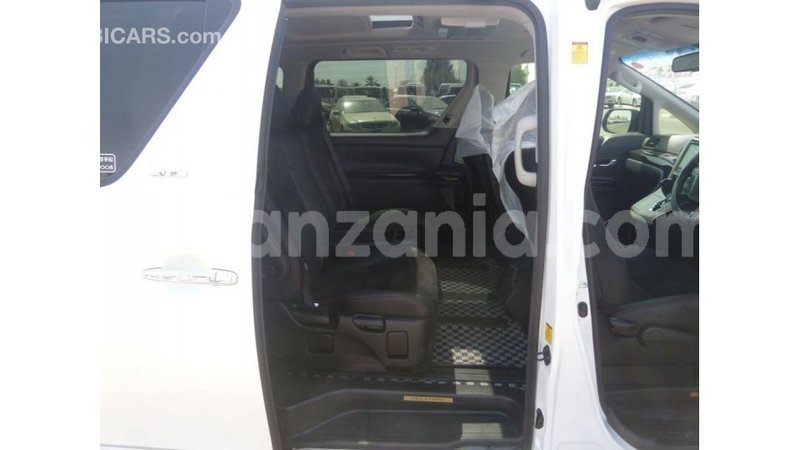 Big with watermark toyota vellfire arusha import dubai 8713