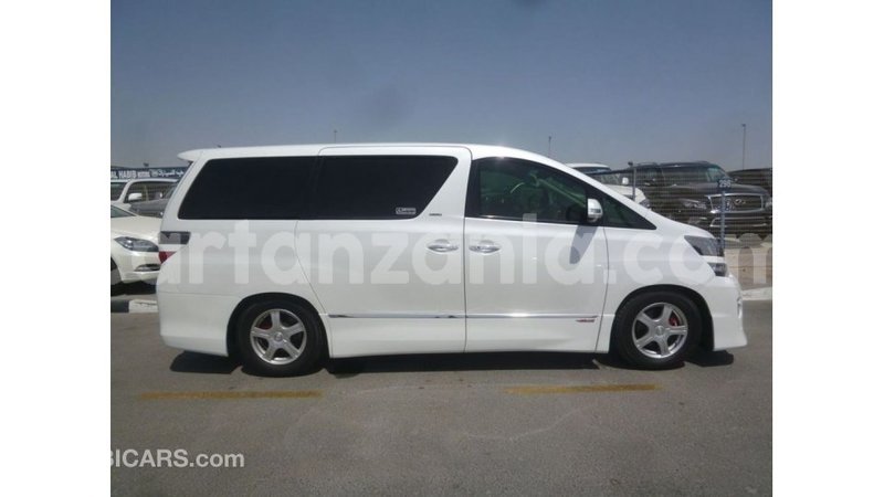 Big with watermark toyota vellfire arusha import dubai 8713