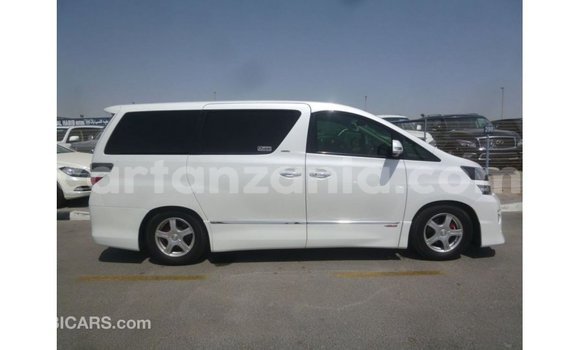 Nunua Imported Toyota Vellfire Nyeupe Gari ndani ya Import - Dubai nchini Arusha Nunua Imported Toyota Vellfire Nyeupe Gari ndani ya Import - Dubai nchini Arusha