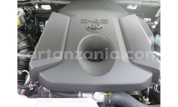 Buy Import Toyota Prado White Car in Import - Dubai in Arusha Buy Import Toyota Prado White Car in Import - Dubai in Arusha