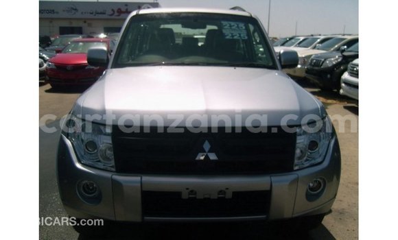 Buy Import Mitsubishi Pajero Other Car in Import - Dubai in Arusha Buy Import Mitsubishi Pajero Other Car in Import - Dubai in Arusha