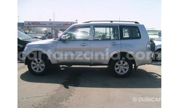 Buy Import Mitsubishi Pajero Other Car in Import - Dubai in Arusha Buy Import Mitsubishi Pajero Other Car in Import - Dubai in Arusha
