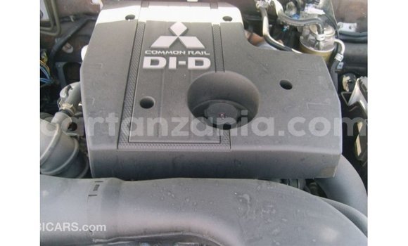 Buy Import Mitsubishi Pajero Other Car in Import - Dubai in Arusha Buy Import Mitsubishi Pajero Other Car in Import - Dubai in Arusha
