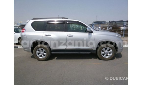 Nunua Imported Toyota Prado Nyingine Gari ndani ya Import - Dubai nchini Arusha Nunua Imported Toyota Prado Nyingine Gari ndani ya Import - Dubai nchini Arusha