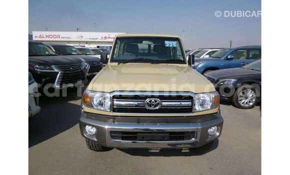 Buy Import Toyota Land Cruiser Beige Car in Import - Dubai in Arusha Buy Import Toyota Land Cruiser Beige Car in Import - Dubai in Arusha