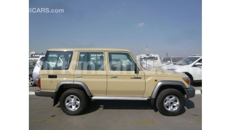 Big with watermark toyota land cruiser arusha import dubai 8725