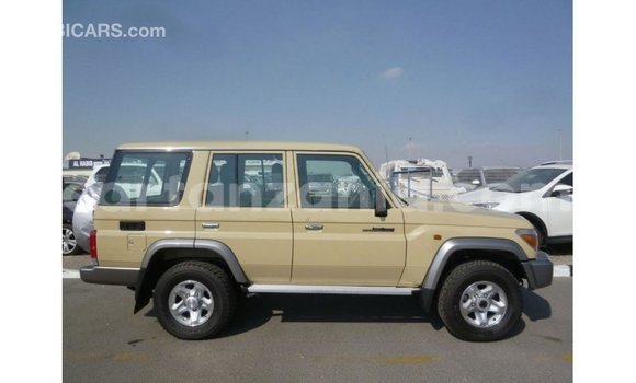 Buy Import Toyota Land Cruiser Beige Car in Import - Dubai in Arusha Buy Import Toyota Land Cruiser Beige Car in Import - Dubai in Arusha