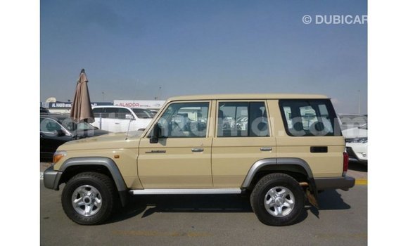 Buy Import Toyota Land Cruiser Beige Car in Import - Dubai in Arusha Buy Import Toyota Land Cruiser Beige Car in Import - Dubai in Arusha