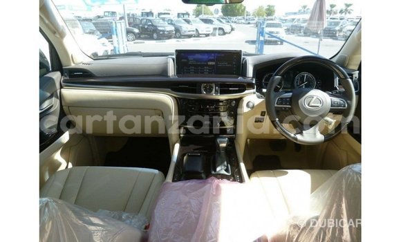 Nunua Imported Lexus LX Nyeupe Gari ndani ya Import - Dubai nchini Arusha Nunua Imported Lexus LX Nyeupe Gari ndani ya Import - Dubai nchini Arusha