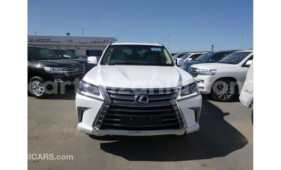 Nunua Imported Lexus LX Nyeupe Gari ndani ya Import - Dubai nchini Arusha Nunua Imported Lexus LX Nyeupe Gari ndani ya Import - Dubai nchini Arusha
