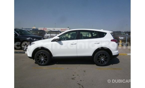 Buy Import Toyota 4Runner White Car in Import - Dubai in Arusha Buy Import Toyota 4Runner White Car in Import - Dubai in Arusha