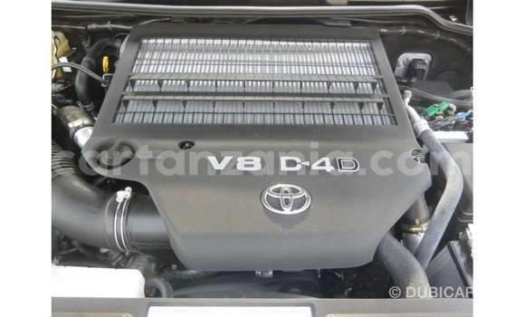 Nunua Imported Toyota Land Cruiser Nyeusi Gari ndani ya Import - Dubai nchini Arusha Nunua Imported Toyota Land Cruiser Nyeusi Gari ndani ya Import - Dubai nchini Arusha