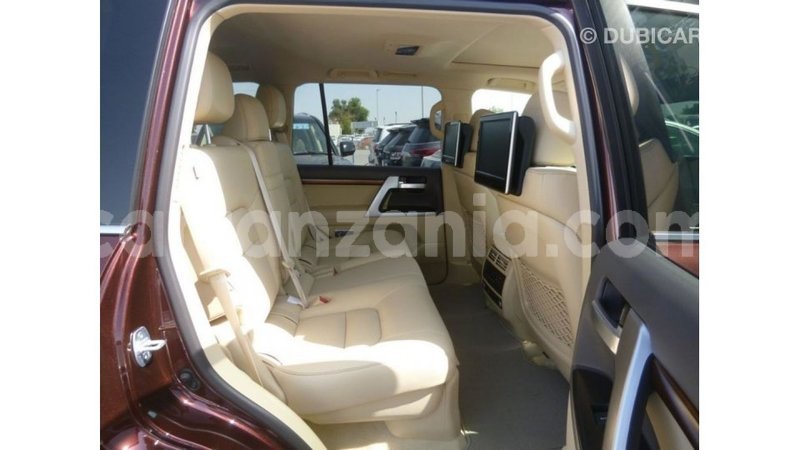 Big with watermark toyota land cruiser arusha import dubai 8737
