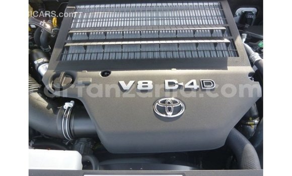 Nunua Imported Toyota Land Cruiser Brown Gari ndani ya Import - Dubai nchini Arusha Nunua Imported Toyota Land Cruiser Brown Gari ndani ya Import - Dubai nchini Arusha