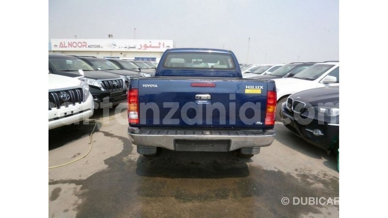 Big with watermark toyota hilux arusha import dubai 8739