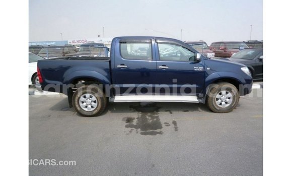 Nunua Imported Toyota Hilux Bluu Gari ndani ya Import - Dubai nchini Arusha Nunua Imported Toyota Hilux Bluu Gari ndani ya Import - Dubai nchini Arusha