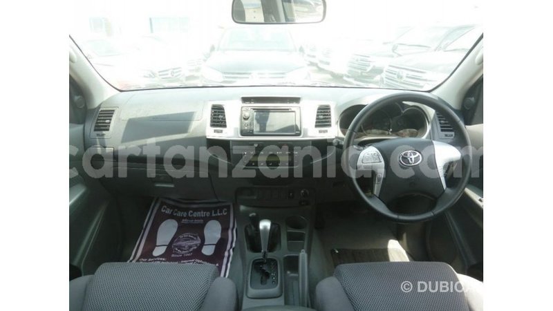 Big with watermark toyota hilux arusha import dubai 8740