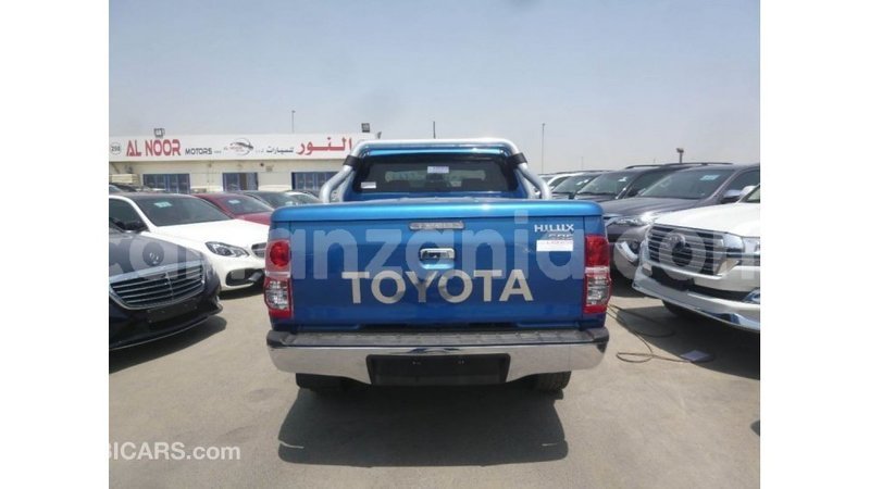 Big with watermark toyota hilux arusha import dubai 8740