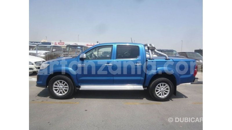 Big with watermark toyota hilux arusha import dubai 8740