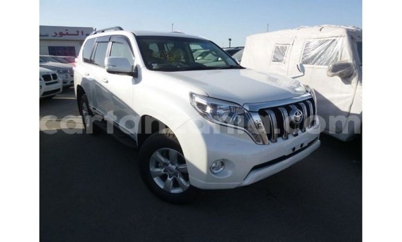 Nunua Imported Toyota Prado Nyeupe Gari ndani ya Import - Dubai nchini Arusha Nunua Imported Toyota Prado Nyeupe Gari ndani ya Import - Dubai nchini Arusha