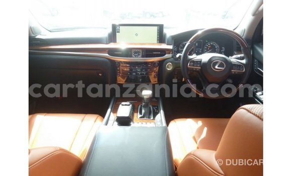 Nunua Imported Lexus LX Nyeupe Gari ndani ya Import - Dubai nchini Arusha Nunua Imported Lexus LX Nyeupe Gari ndani ya Import - Dubai nchini Arusha