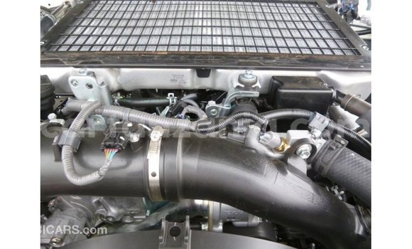 Buy Import Toyota Land Cruiser White Car in Import - Dubai in Arusha Buy Import Toyota Land Cruiser White Car in Import - Dubai in Arusha