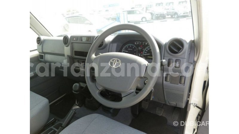 Big with watermark toyota land cruiser arusha import dubai 8752