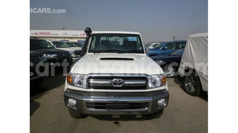 Big with watermark toyota land cruiser arusha import dubai 8752