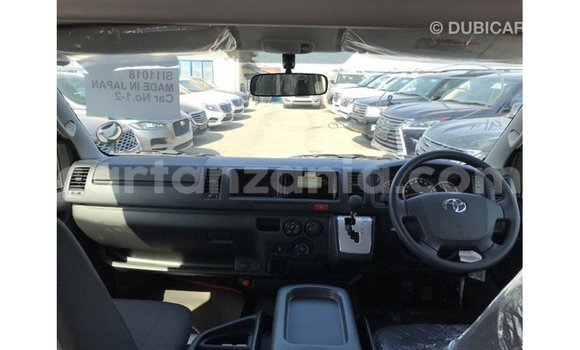 Nunua Imported Toyota Hiace Nyeupe Gari ndani ya Import - Dubai nchini Arusha Nunua Imported Toyota Hiace Nyeupe Gari ndani ya Import - Dubai nchini Arusha